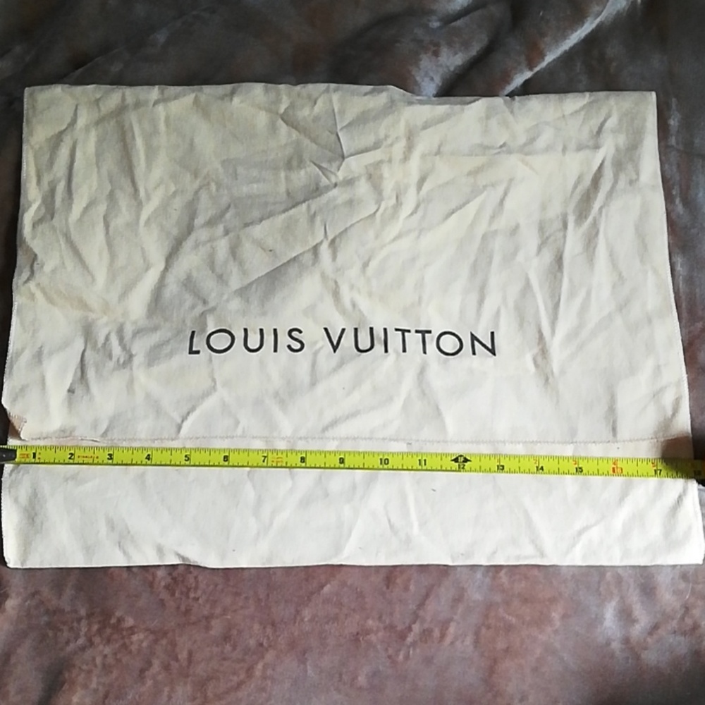 Louis Vuitton 13 x 18 dustbag